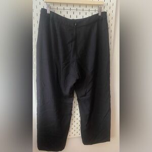 Uniqlo Black Straight Leg Trousers